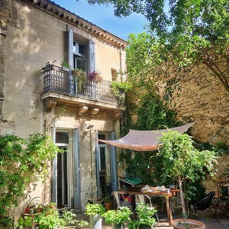 En Ville Et Sous Les Arbres Montpellier Buitenkant foto